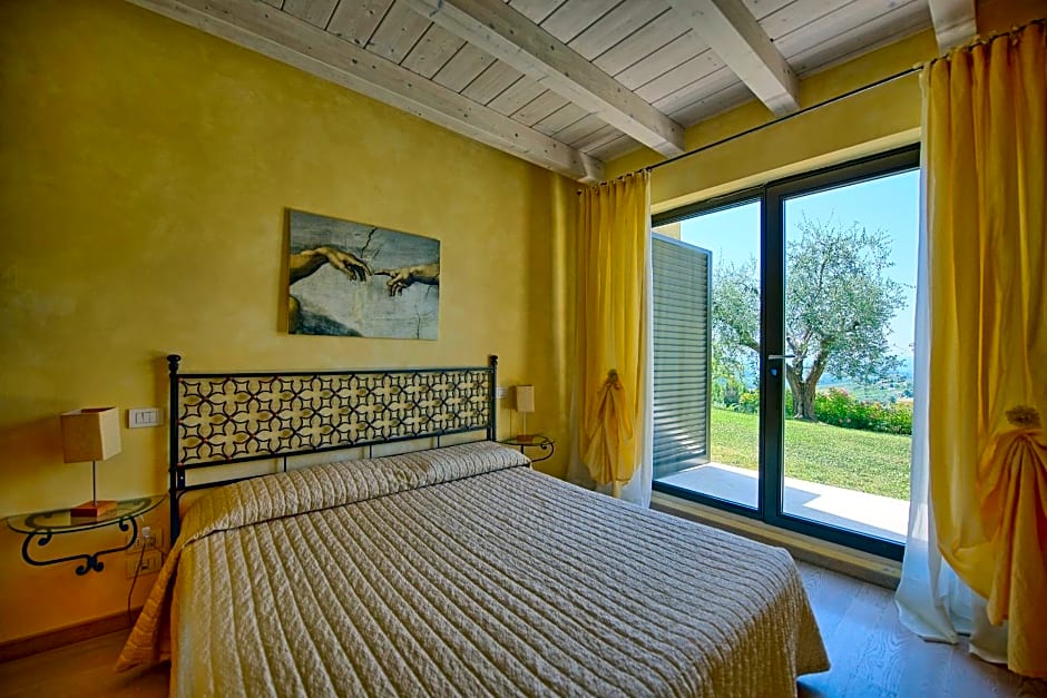 Villa Casa Lucia by PosarelliVillas