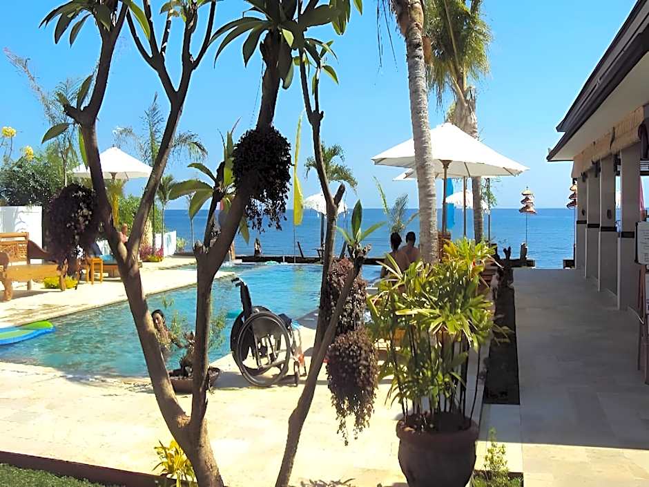 Kelapa Lovina Beach Villa