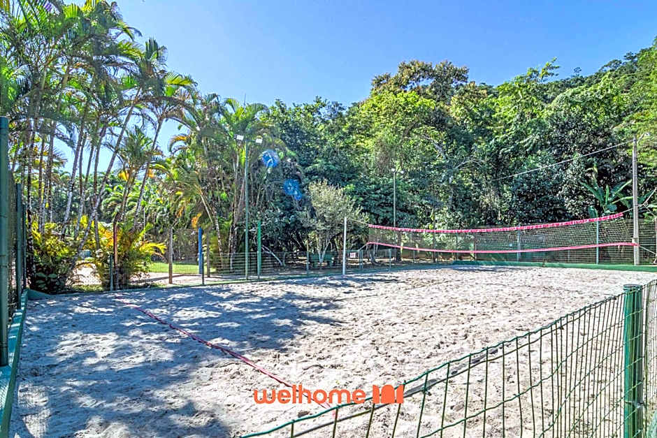 Casa em Ubatuba com área gourmet e acesso a rio