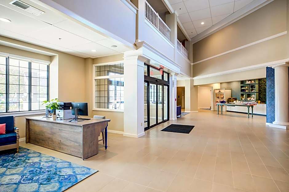 Hotel Indigo Mount Pleasant By IHG
