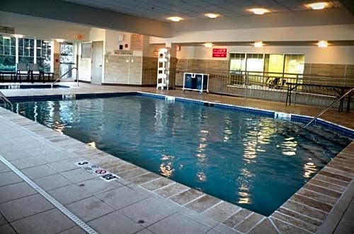 Gift card for Hampton Inn & Suites Newark Airport Elizabeth
