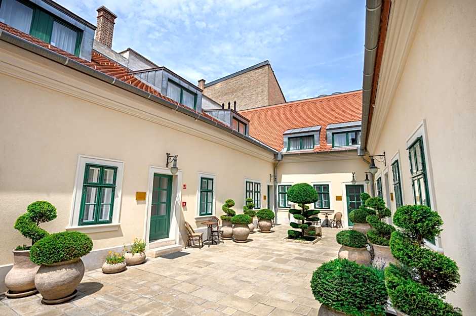 Maison Bistro & Hotel