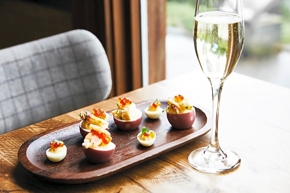 Kimpton Riverplace Hotel By IHG