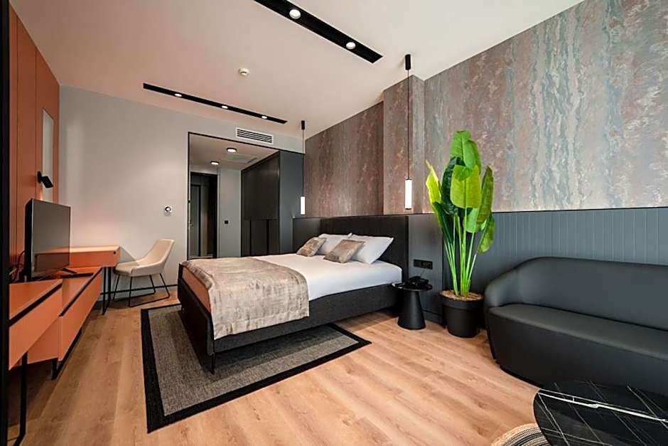 Photo 1 of 12 of Suite