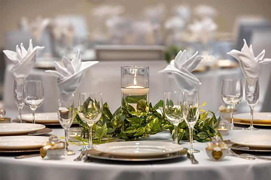 Embassy Suites By Hilton Charlotte/Ayrsley