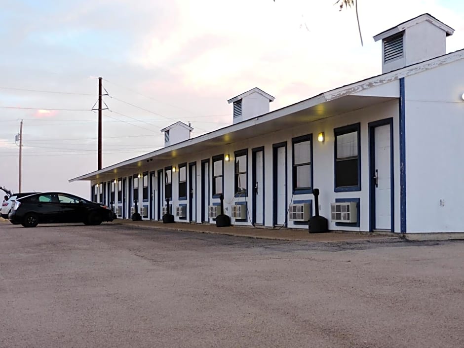 Riata Inn - Marfa