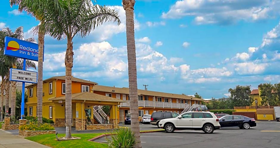 Redondo Inn and Suites