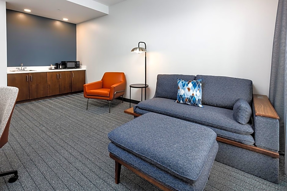 Courtyard by Marriott Pensacola I-10 West