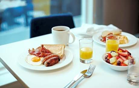 Holiday Inn LIC - La Guardia West