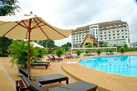 Arawan Riverside Hotel