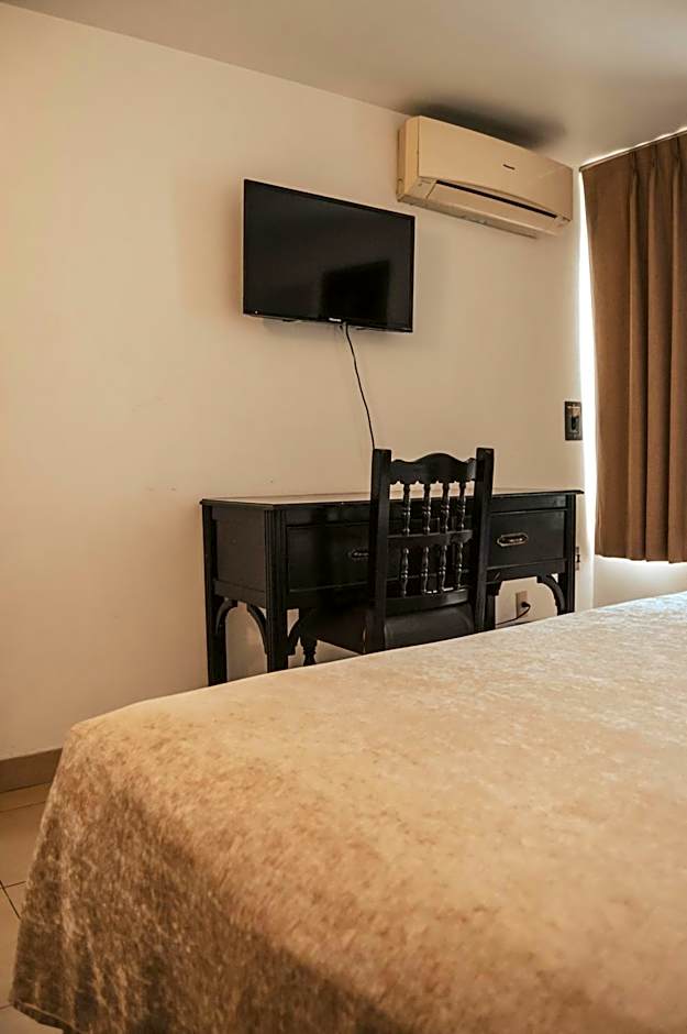 Hotel Latino
