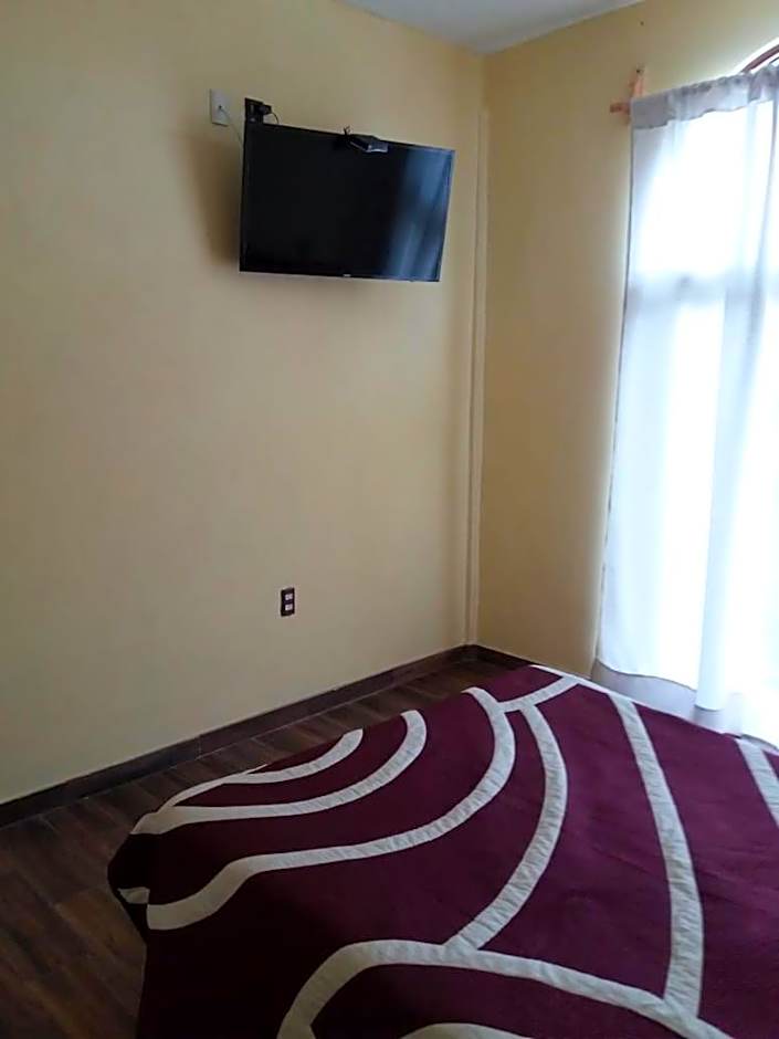 HOTEL RESTAURANT LOS PRISMAS