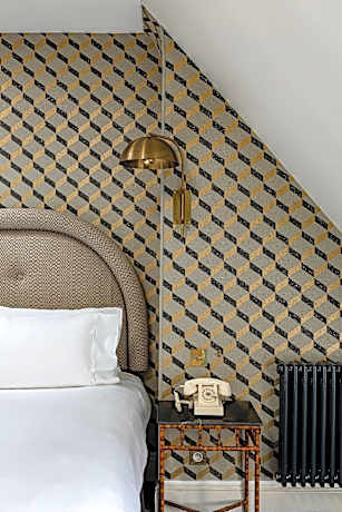 Room "Sous Les Toits 82 ft²"