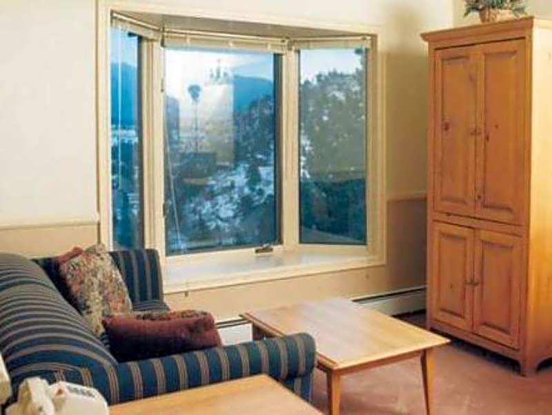 The Historic Crags Lodge