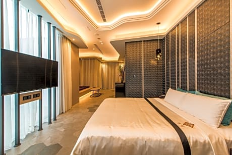 Superior Double Room - Check-In After 9:00 PM