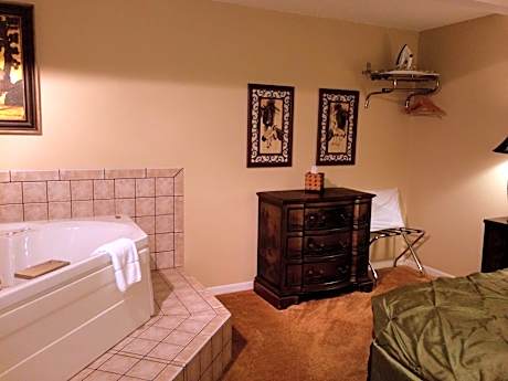 King Suite with Spa Bath