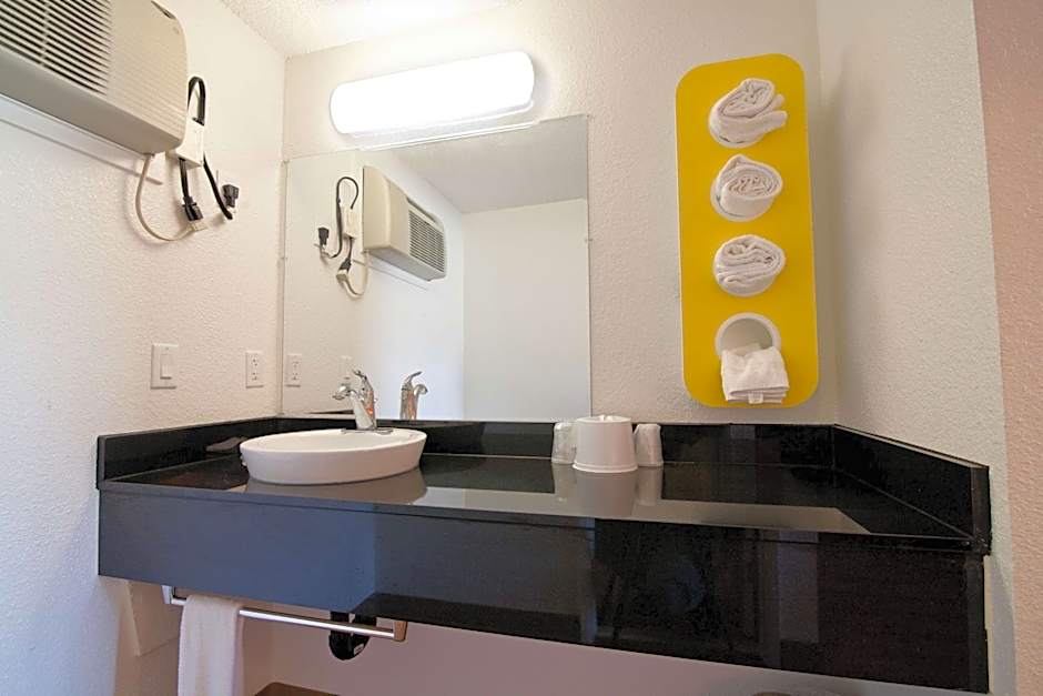 Motel 6-Bremerton, WA
