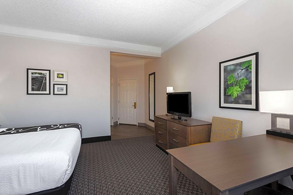 La Quinta Inn & Suites by Wyndham Denver Boulder - Louisville