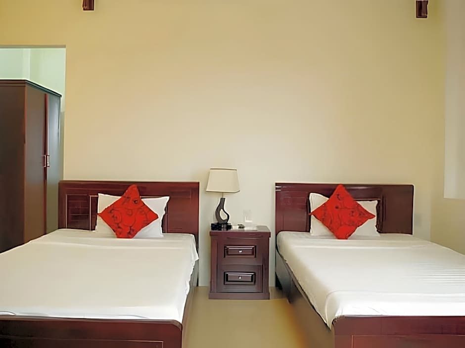 Nam Long Plus Hotel