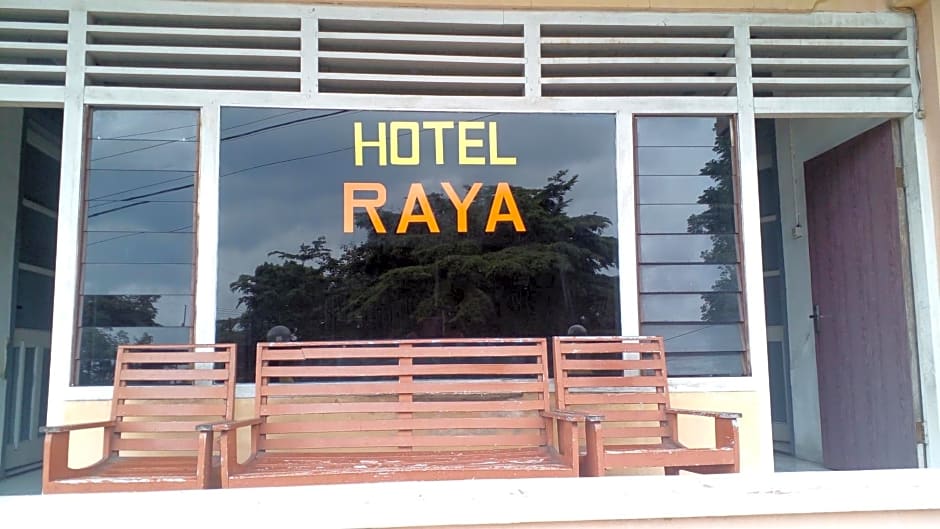 Hotel Raya