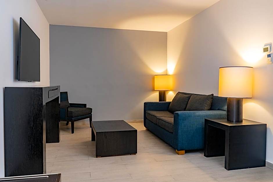 Photo 1 of 4 of Junior Suite