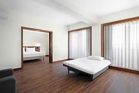 Premium Suite with Front Sea View