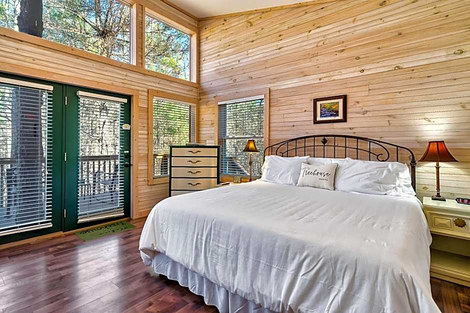 Rivers Edge Treehouses