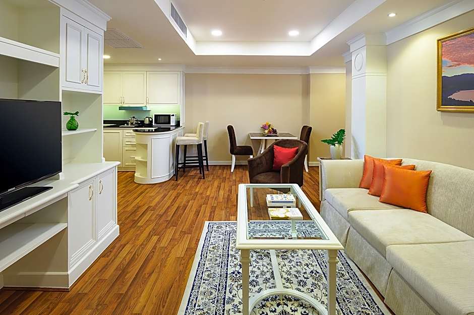 Court Wing Hotel Sukhumvit Bangkok