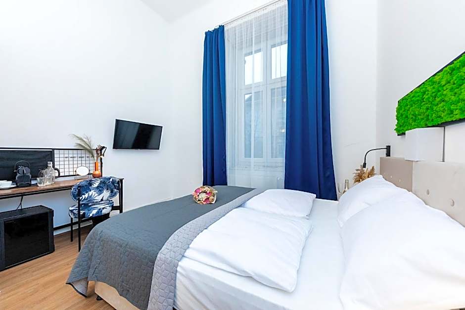 Adagio Downtown Rooms