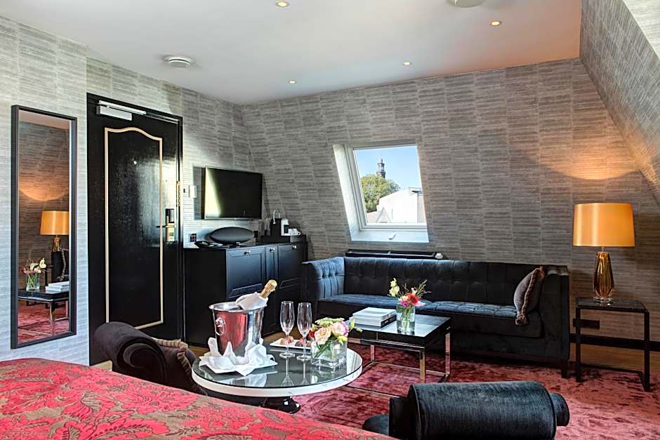 The Pavilions Amsterdam, The Toren