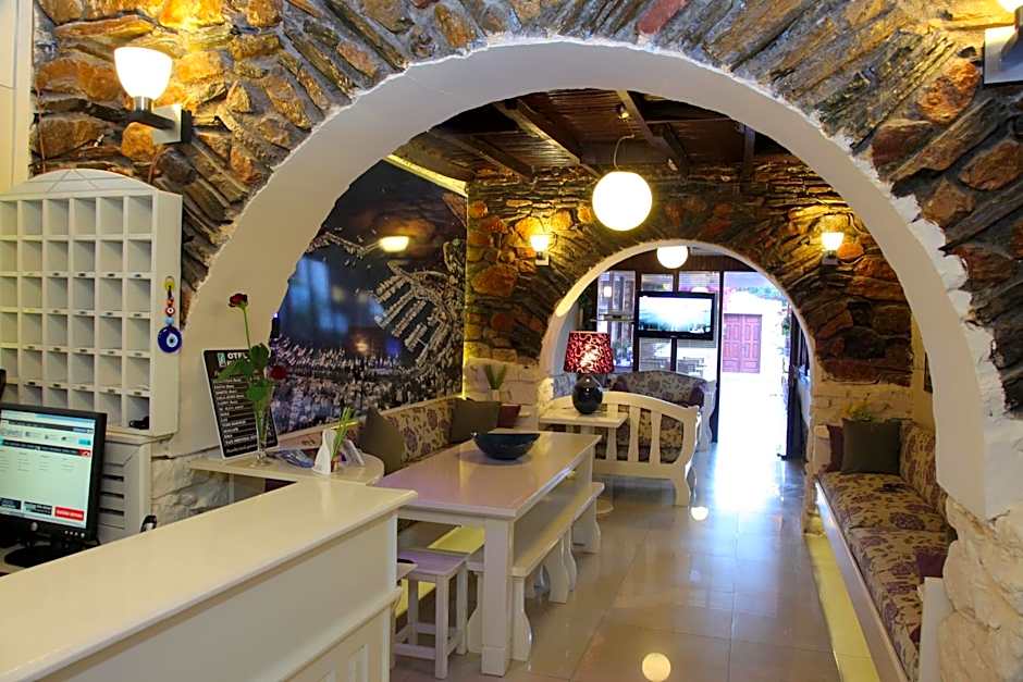 Albatros Hotel – Bodrum, MI