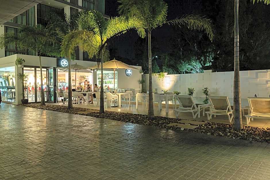 Oceanstone by Holy Cow, 2-BR, 60 m2, tree view