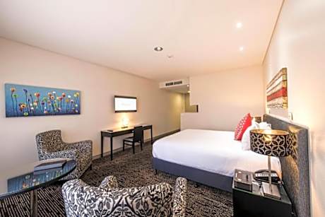 Calamvale Hotel Suites and Conference Centre