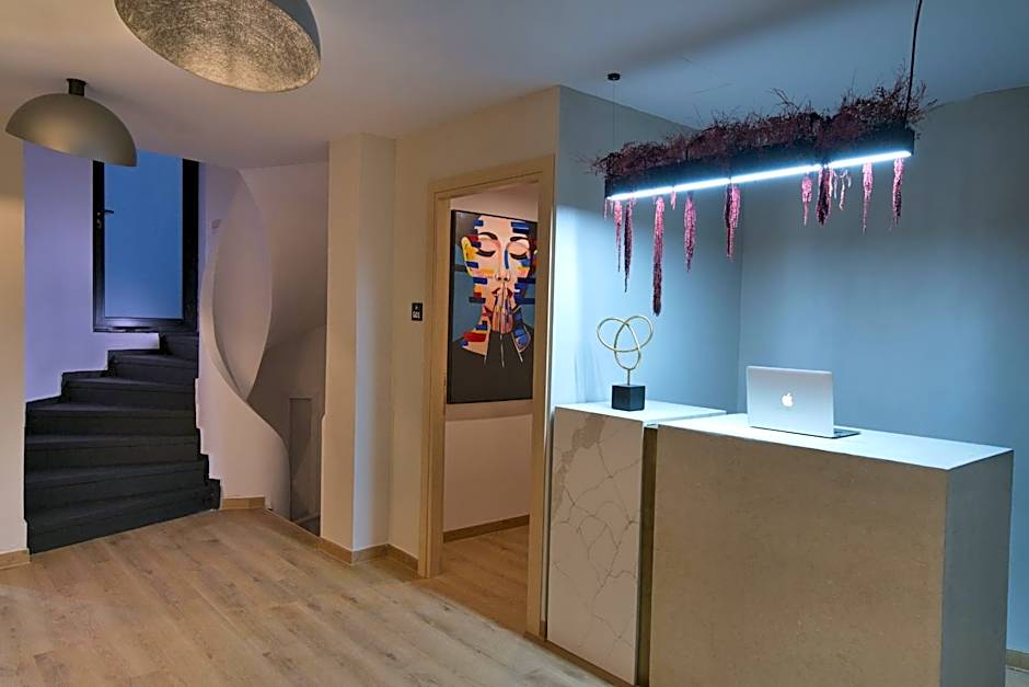 CITYLUXE Suites & Rooms