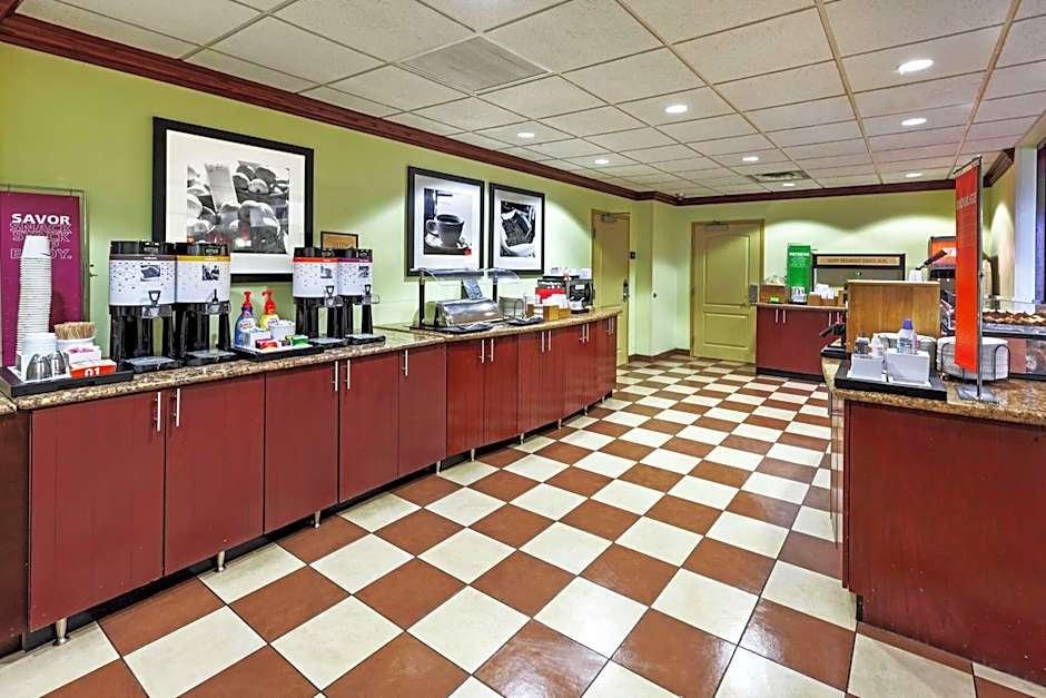 Hampton Inn & Suites Tulsa North/Owasso