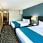 Crestwood Hotel