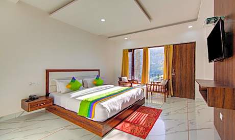 Standard Room With Balcony & Mini Fridge