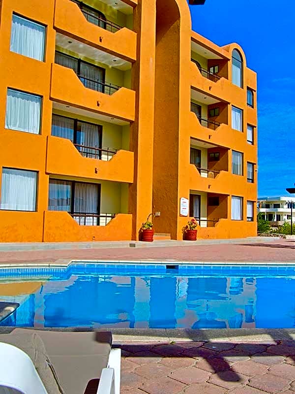 Sunrock Hotel & Suites