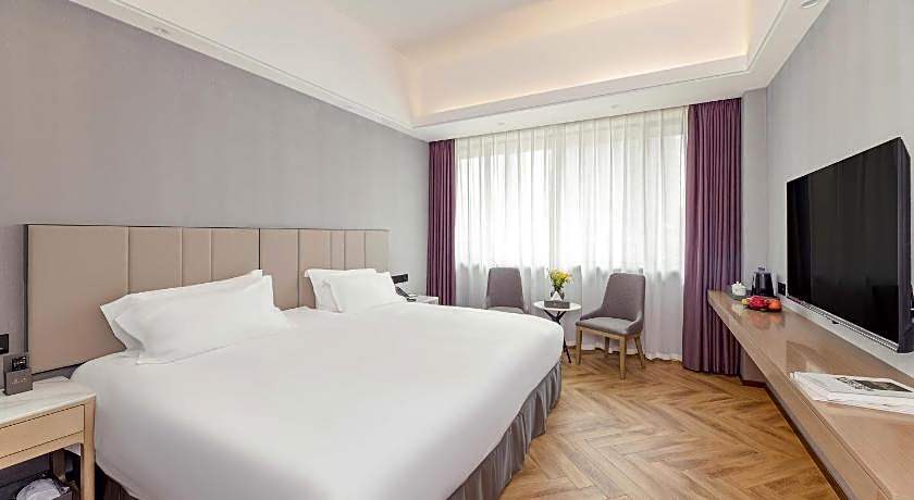 Guangzhou Tianhe Hotel