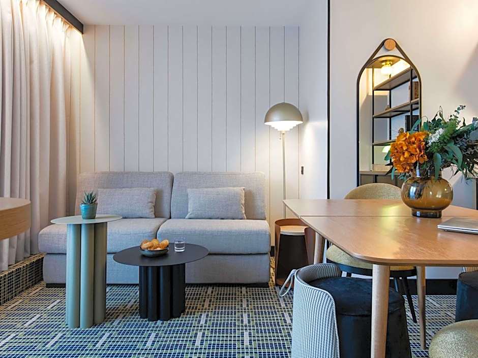 Mercure Paris Bercy Bibliotheque