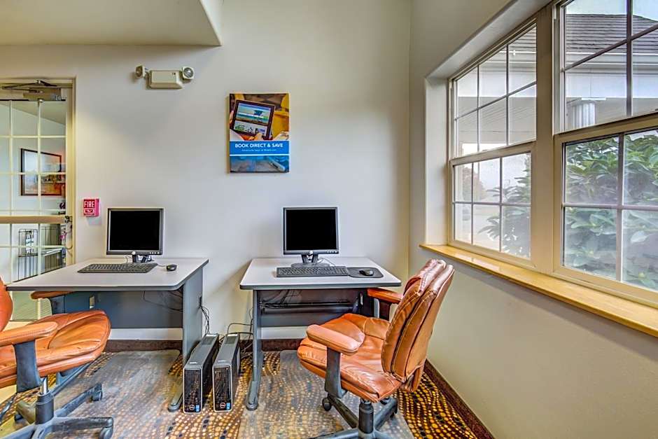 Motel 6-Sutherlin, OR