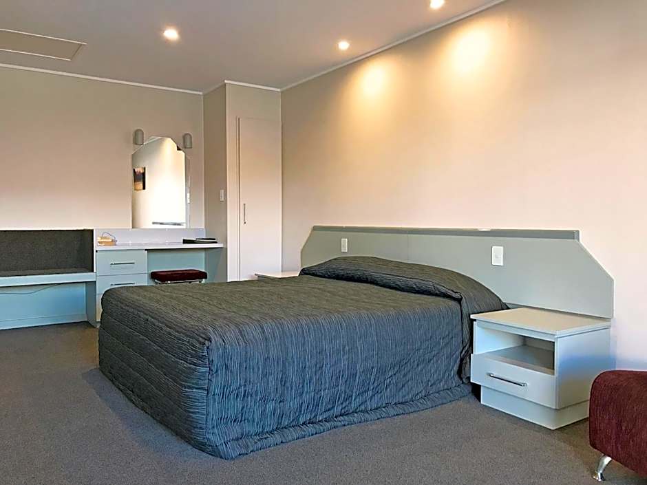 The Village Inn Hotel