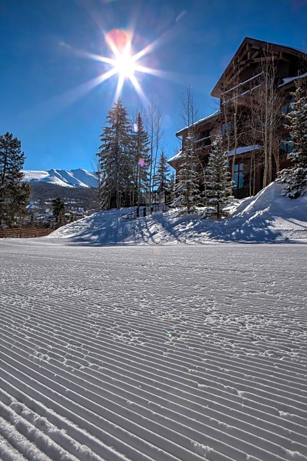 Mountain Thunder Lodge