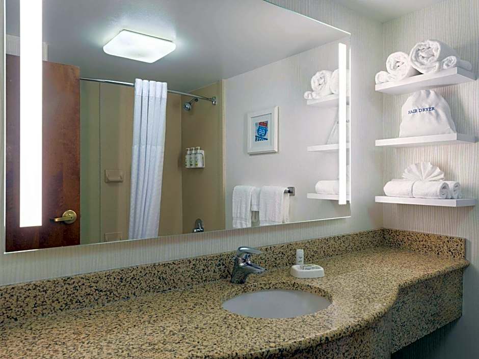 Wingate by Wyndham St Louis Airport