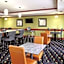 La Quinta Inn & Suites by Wyndham Dallas Hutchins