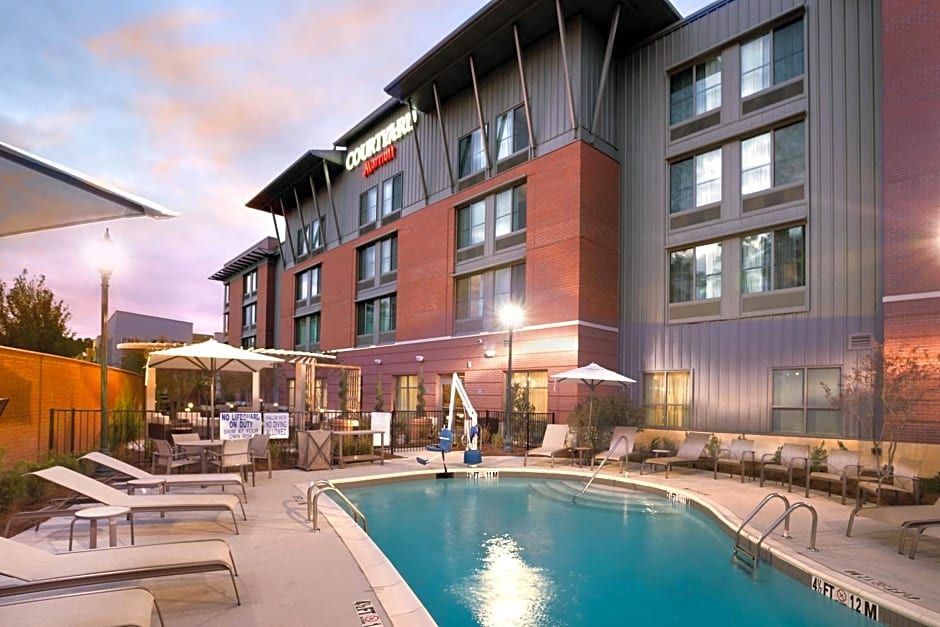 Courtyard by Marriott Charleston Summerville