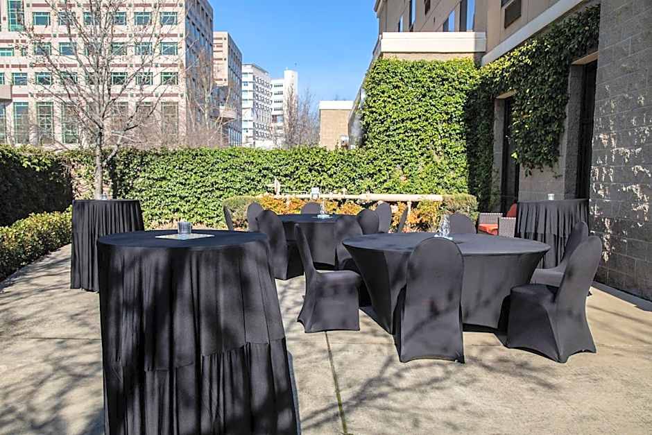 Courtyard by Marriott Sacramento Midtown
