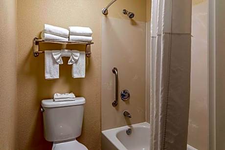 Standard Room, 2 Queen Beds, Non Smoking