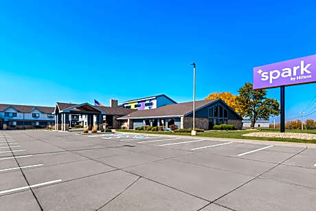 Spark by Hilton Cedar Falls