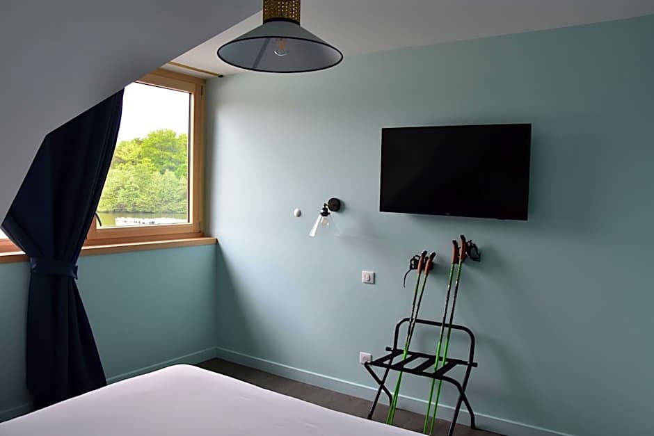 Hôtel Domaine du Lac Chambon